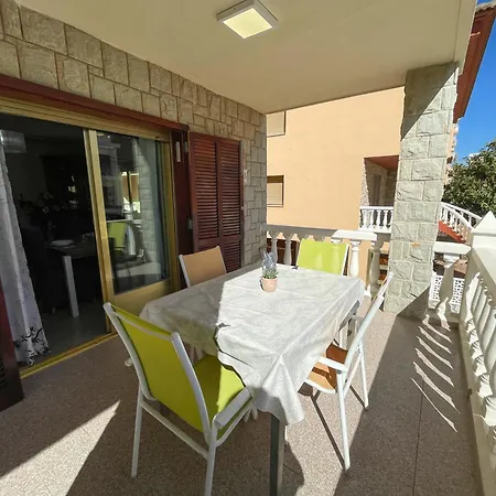 Διαμέρισμα Gandia 3000 *